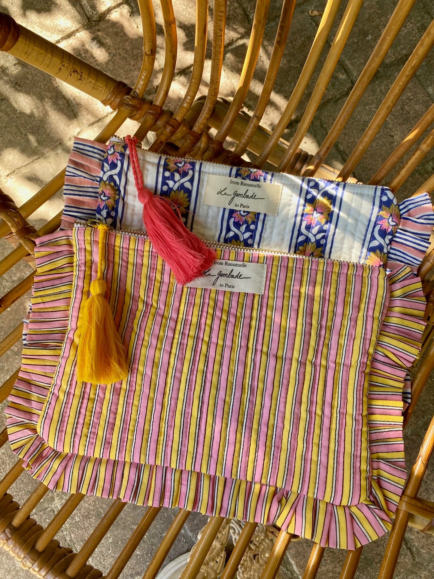 Pochette à volants "Quilted" Capri rose lagambadecreation