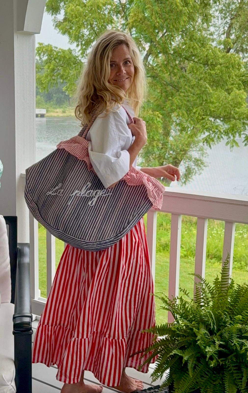 LA PLAGE QUILTED BAG - ST TROPEZ BLUE WHITE RED X AND TWO GIRLS