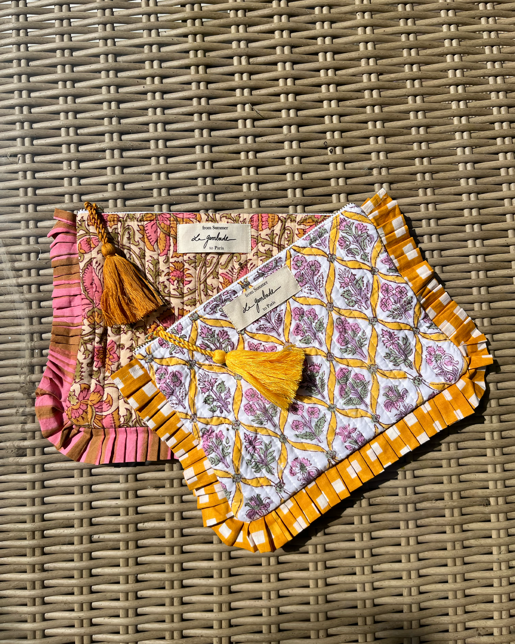 pochette vichy jaune et fleurs jaunes